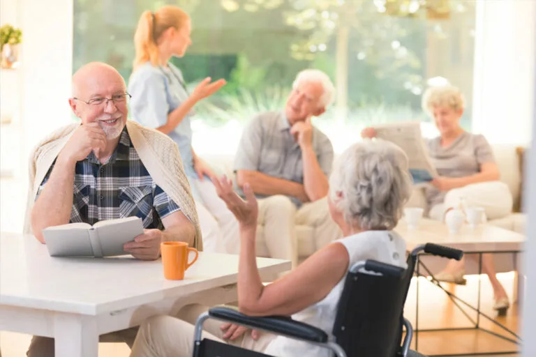Comment faire une demande d’aide à domicile pour personne âgée ?